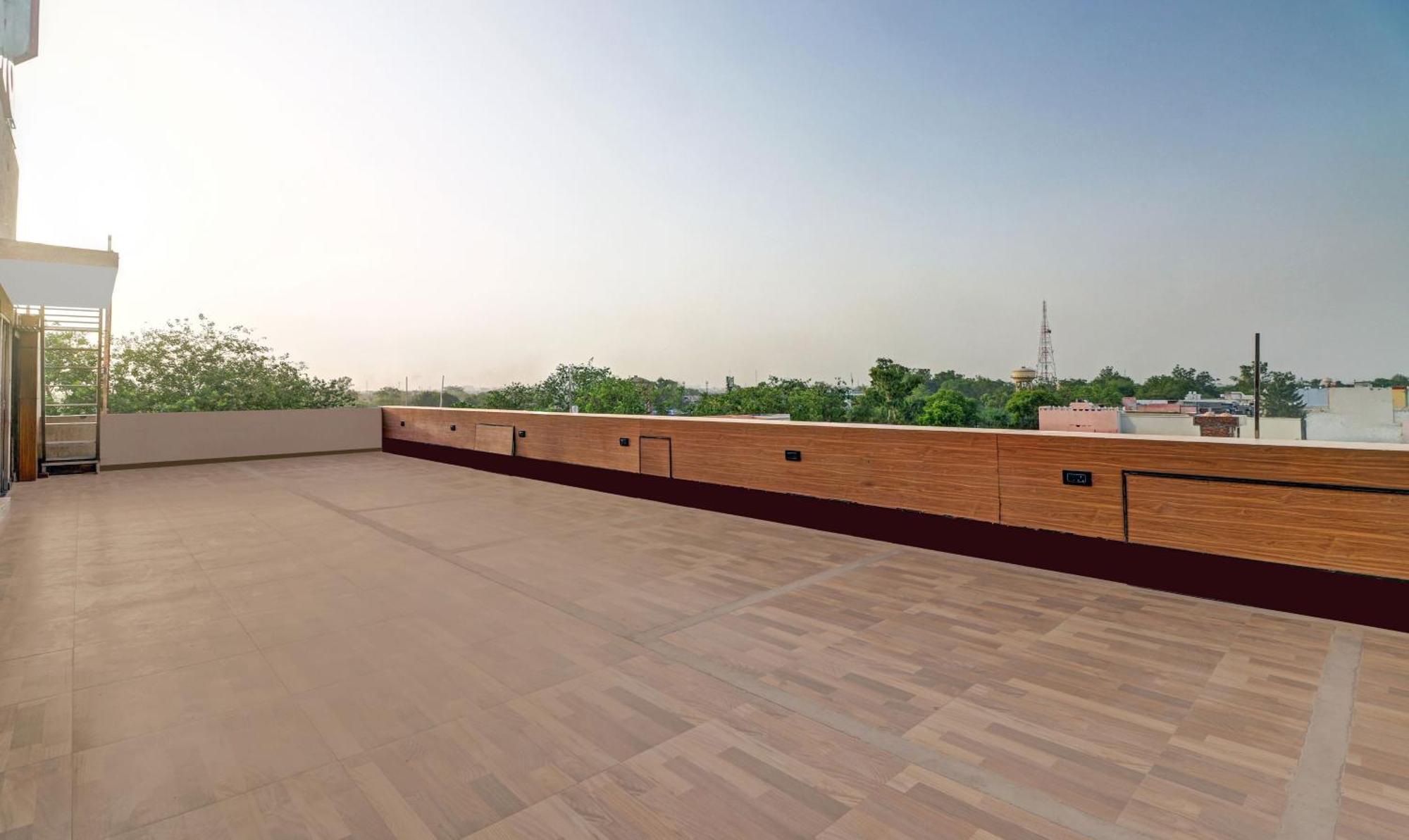 Itsy Hotels Anjali Mahal 500, Mtrs From Mathura Railway Station Eksteriør bilde